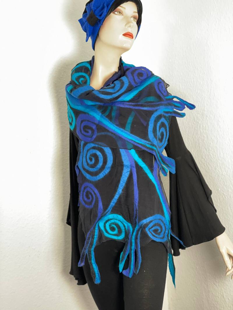 Seidenschal Damen Filzschal Nunofilz Blau Türkis Merinowolle Stola Handgemachtes Tuch Geschenkideen Für Frauen von AdelineSchoden
