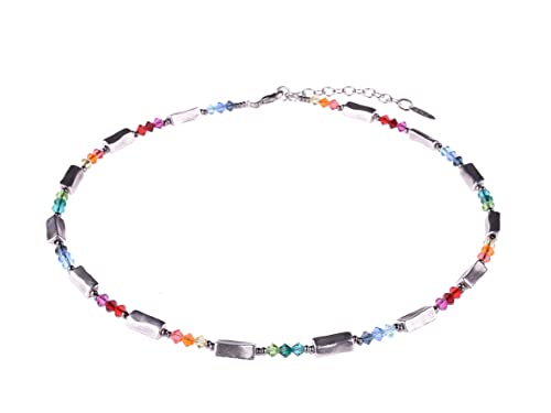 Adi-Modeschmuck zarte Halskette 'Emilia', hochwertige geschliffene Glasperlen und interessante unregelmäßig geformte Metall Elemente, handgefertigt in Berlin (Bunt) von Adi-Modeschmuck