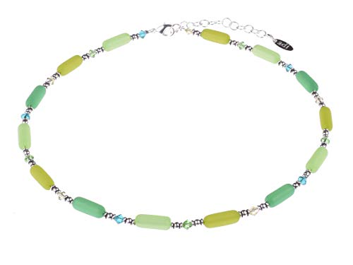 Adi Modeschmuck zarte Zylinderkette "Bille" aus Polariszylindern, geschliffenen Glasperlen und versilberten Zylinderperlen, handgefertigt in berlin (Helle Grüntöne) von Adi-Modeschmuck