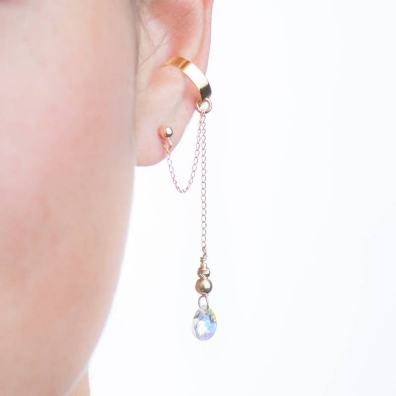 Diese Minimalistisch Klare, Facettierte Birne Geformte Swarovski Kristall-Prisma, 14K Gold Gefüllte Zahnerpresse Ohrenschmuck, Der Perfekte von AdiMiraroJewelry