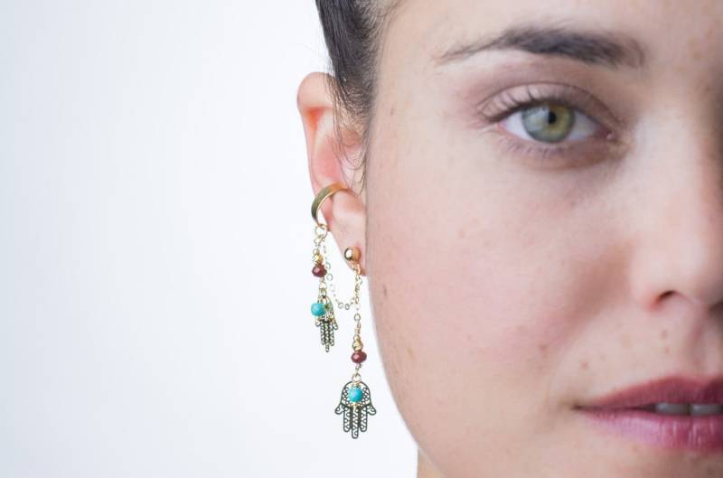 Ein Paar Handgemachte Gold Filled Hamsa Anhänger & Perlen Ohrringe Ohrringe, Diese Schönheit Ist Der Beste Hochzeitsschmuck Zum Schutz von AdiMiraroJewelry