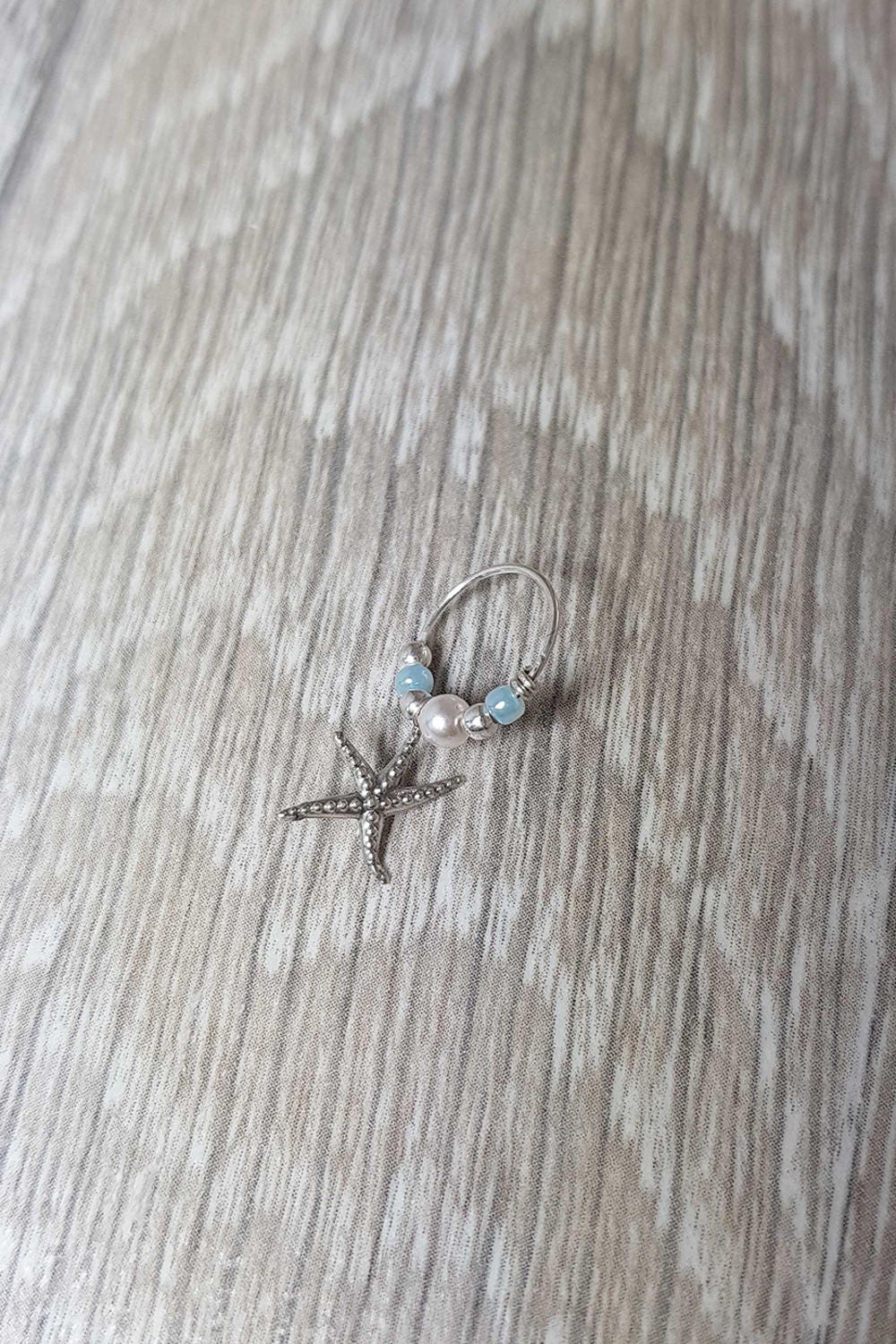 Geschenkidee Dieser Handgemachte Sterling Silber Seestern Anhänger, Hellblau & Perle Swarovski Perlen Helix Piercing, Ist Der Beste Abschluss von AdiMiraroJewelry