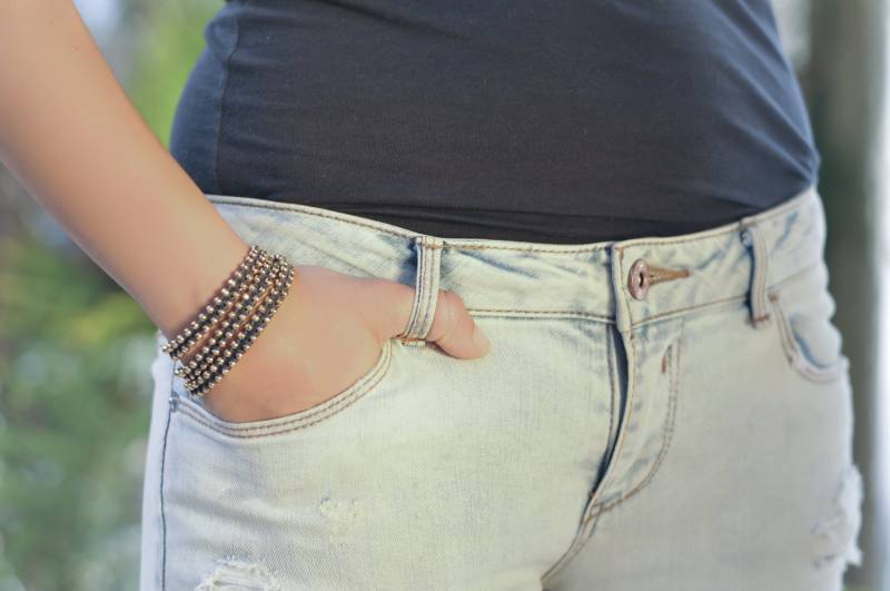 Handgemachte Gold Baumwolle Wickeln Armband, Dunkelblau Stapeln Boho Chic Wickelarmband, Gewebte Marine Fußkettchen, Geschenk Für Sie von AdiMiraroJewelry