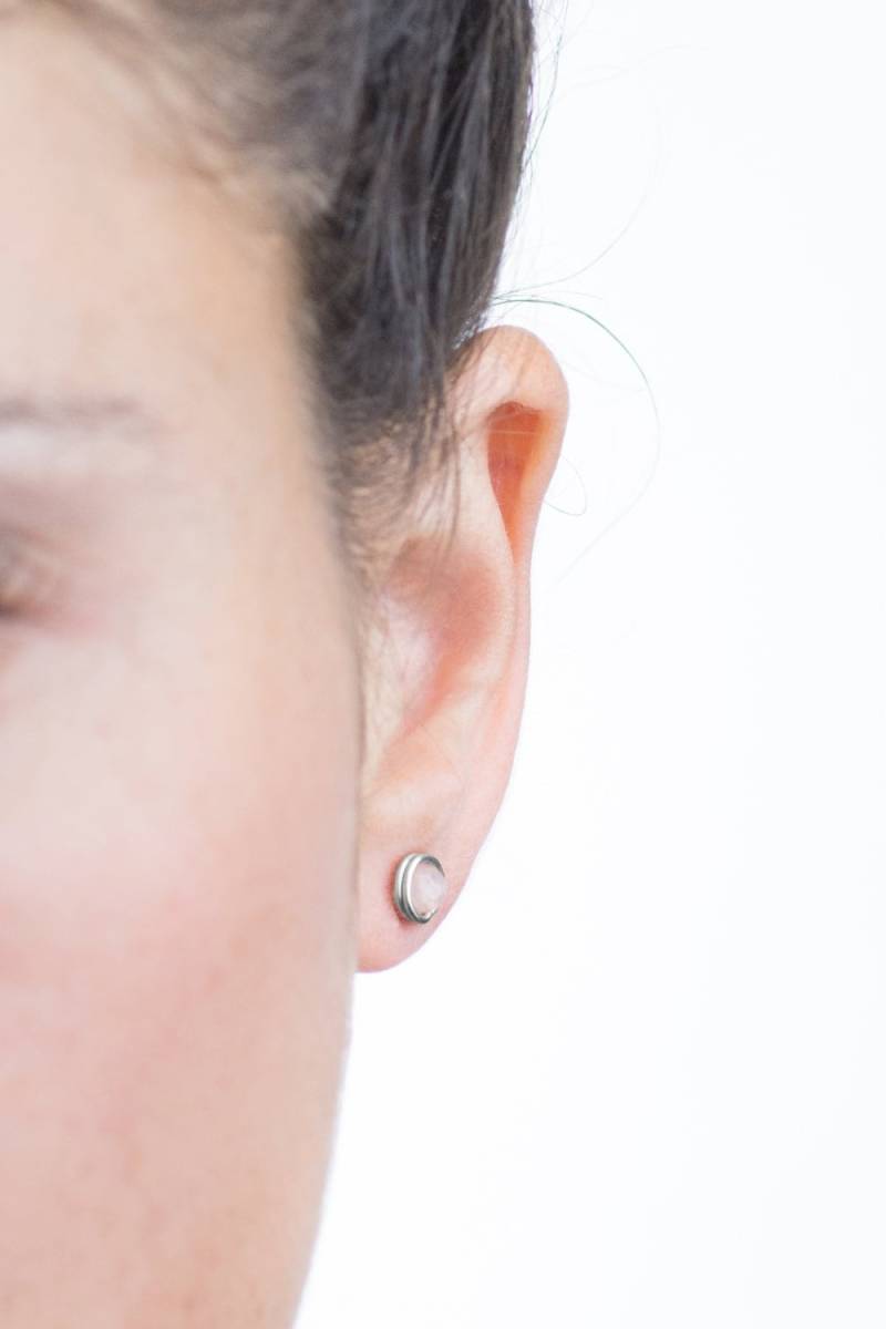 sterling Silber, Echte Rosenquarz Perlen, Handgefertigt, Gewickelt Draht, Ohrstecker, Ein Zarter Und Moderner Look Für Ihre Hochzeit Schmuck von AdiMiraroJewelry