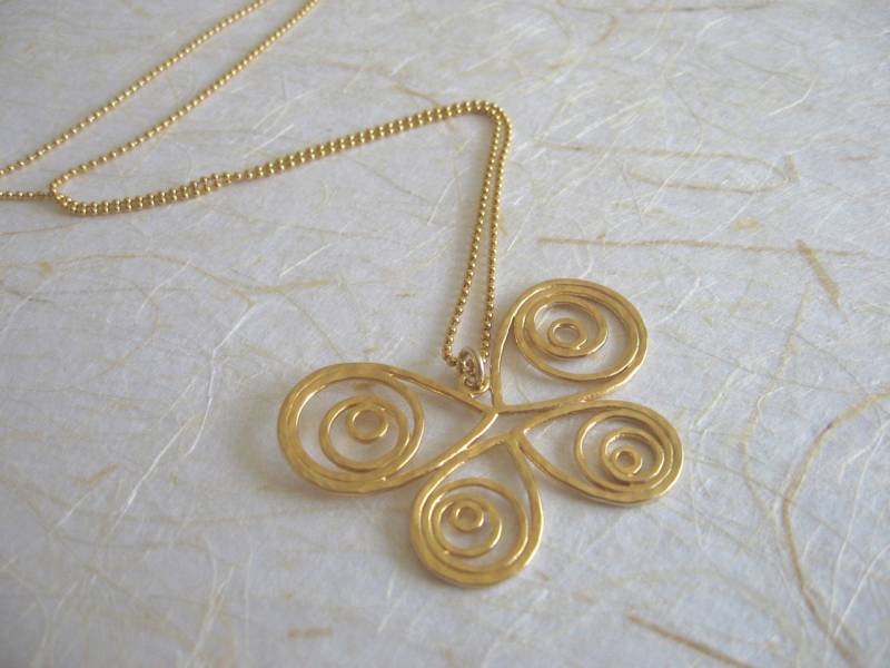 Lange Goldkette, Gold Schmetterling Anhänger, 14K Goldfilled Kette von AdiYesod