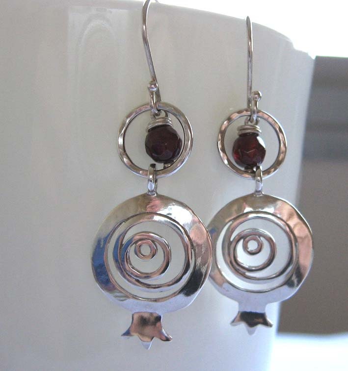 sterling Silber Granatapfel Ohrringe von AdiYesod