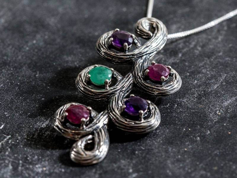 Amethyst Anhänger, Rubin Smaragd Blatt Februar Birthstone, Statement Massiv Silber von AdinaStone