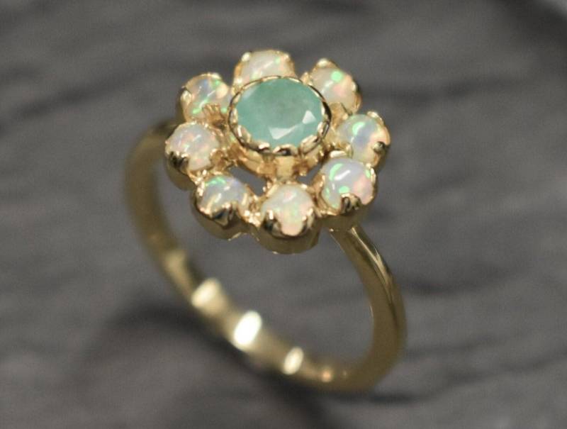 Gold-Opalring, Opalring, Natürlicher Opal, Oktober Geburtsstein, Goldblumenring, Goldweinlesering, Blumenring, Smaragdring, 925Er Silberring von AdinaStone