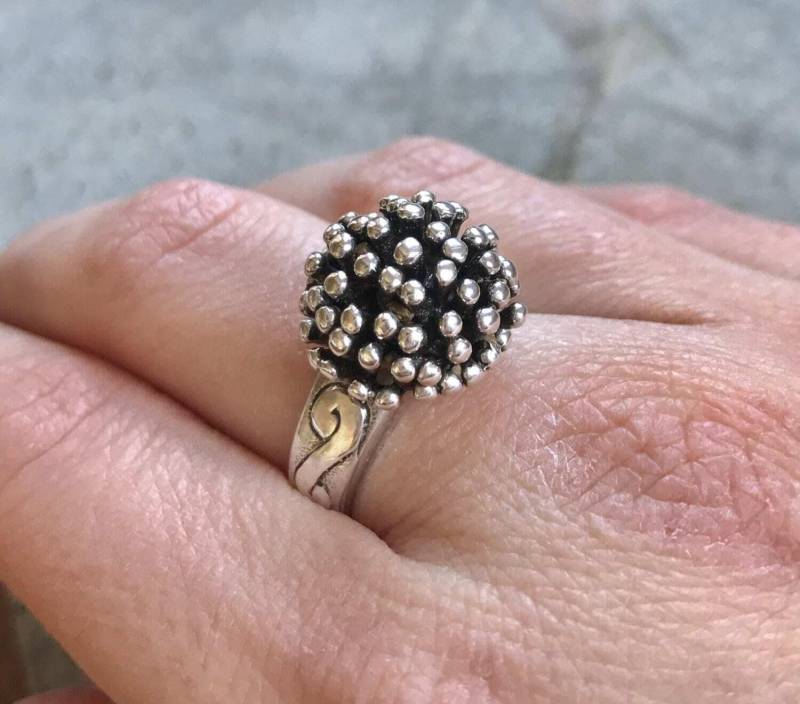 Großer Silberring, Sterling Silber Ring, Pilz Vintage Igel Ring, Pompon Statement Boho 925 Ring von AdinaStone