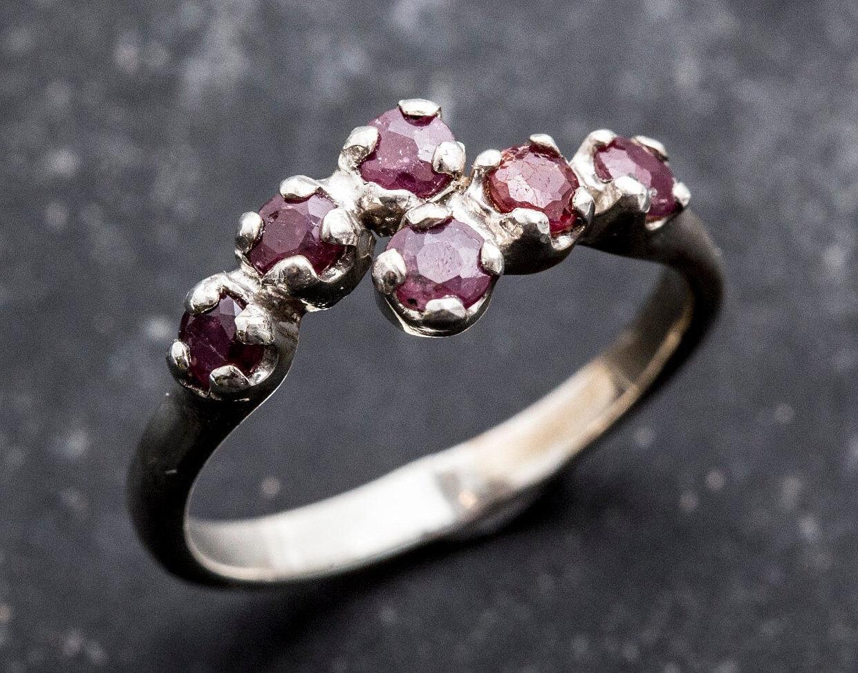 Natürlicher Rubin Ring, Vintage Ringe, Juli Geburtsstein, 6 Stein Massiv Silber, Roter Rubin, Statement Echter Natürlicher Rubin Ring, Vintage Ringe, Juli Geburtsstein, 6 Stein Massiv Silber, Roter Rubin, Statement Echter von AdinaStone