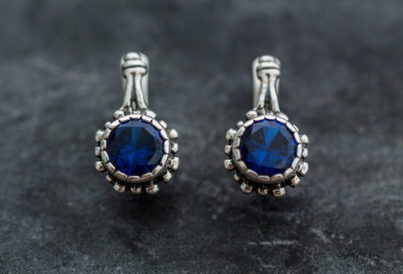 Saphir Ohrringe, Erstellt Saphir, Blaue Vintage Antike Silber Tiefblaue Blauer Saphir Ohrringe, Erstellt Saphir, Blaue Vintage Antike Silber Tiefblaue Blauer von AdinaStone