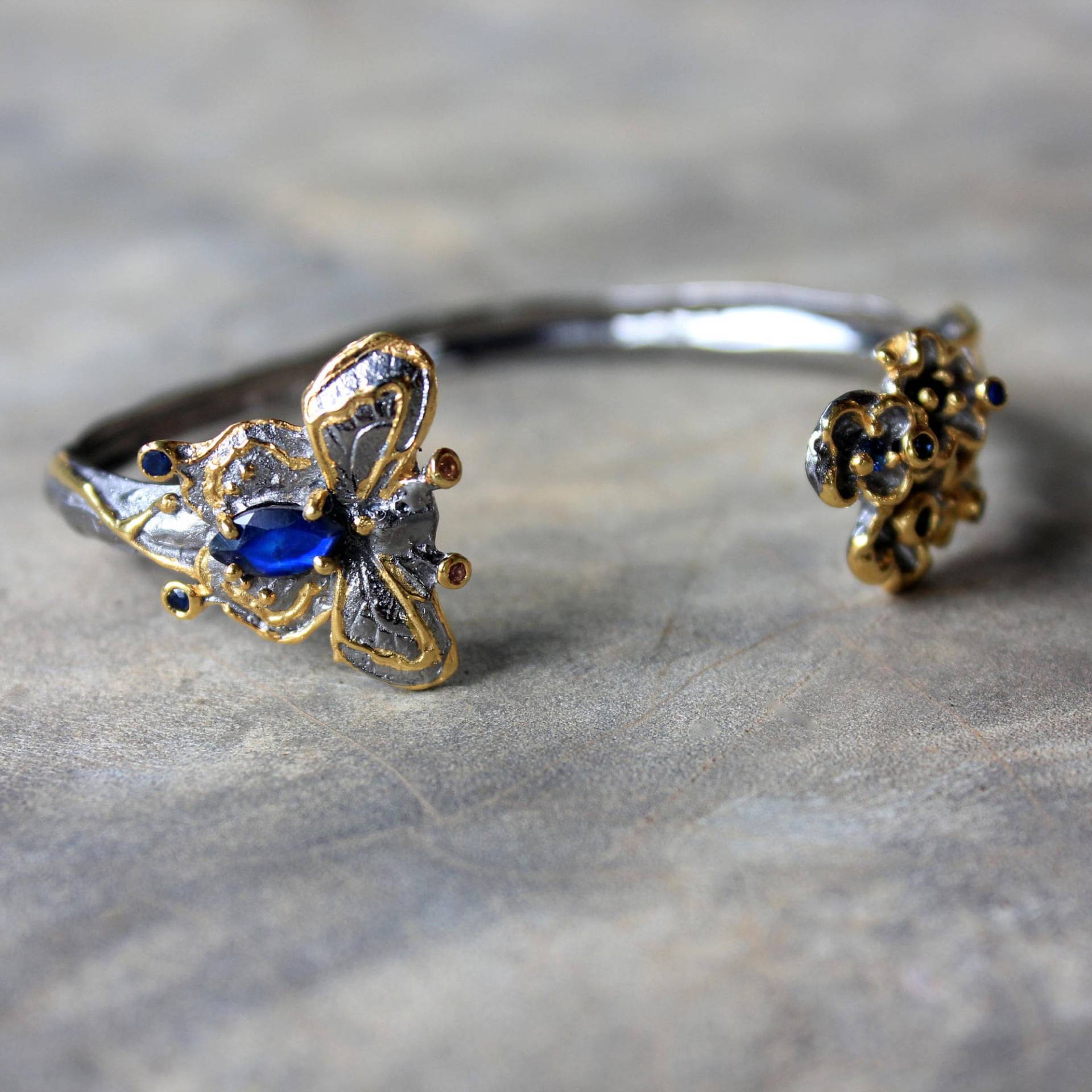 Blumenohrringe, Saphir Ohrringe, Alice Kollektionen, Braut Sets, Brautjungfer Geschenke, Schmuck Set Online, Sterling Silber Ohrringe von AdioreJewels