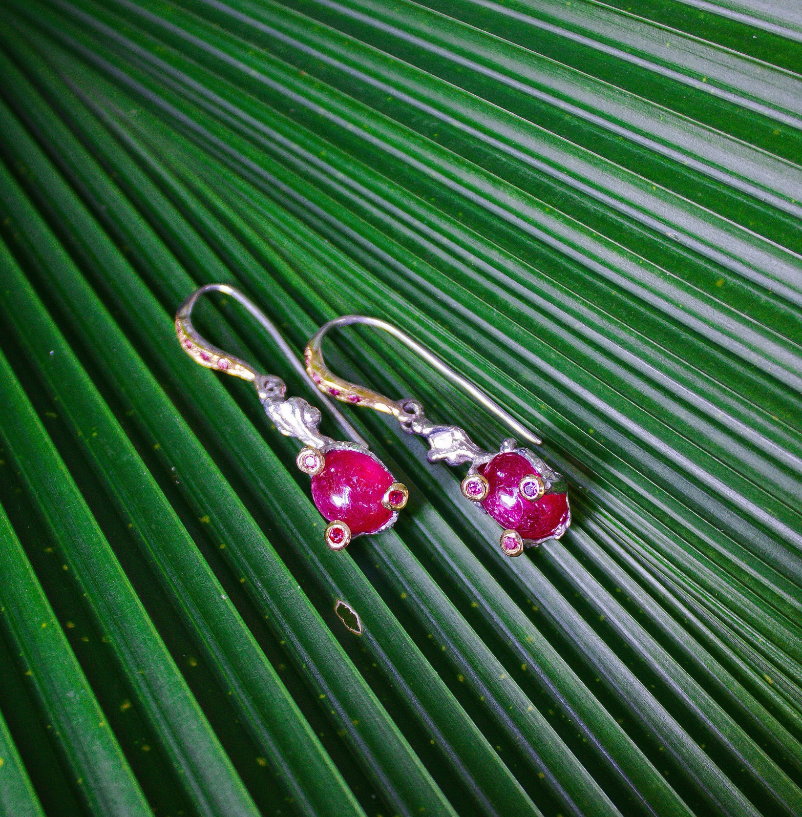 Rote Rubin Ohrring, Handgemachte Schmuck 925 Sterling Silber & 22K Gold, Rhodolit Hochzeitsschmuck Für Bräute von AdioreJewels