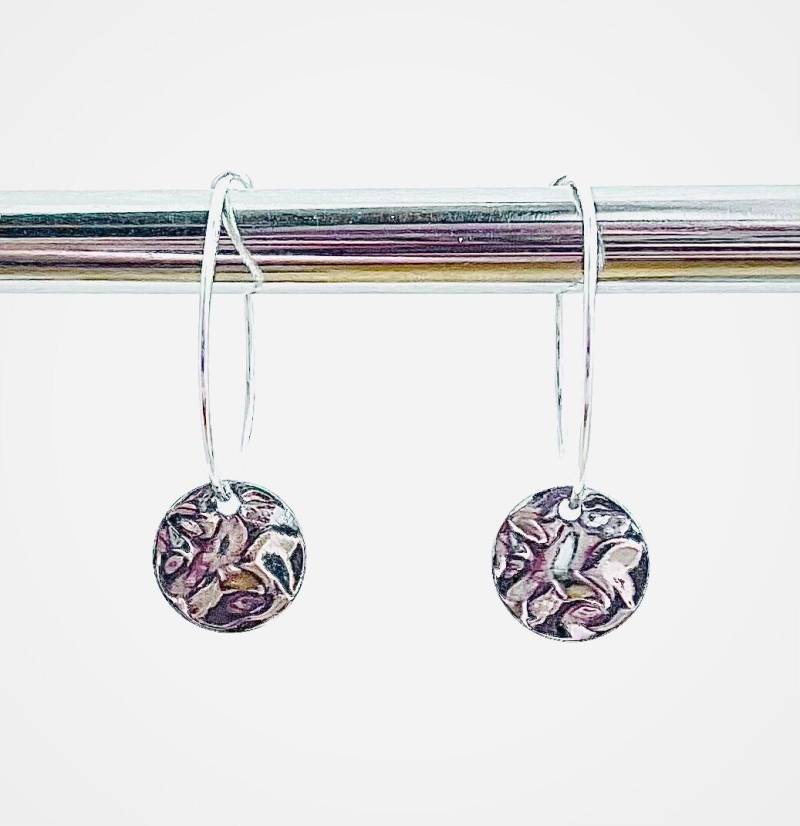 Stella Sterling Silber 15 Mm/ 20 Mm Creolen Mit Gehämmerter Silberscheibe Stella Sterling Silber 15 Mm/ 20 Mm Creolen Mit Gehämmerter Silberscheibe von AdipoliDesignsCo