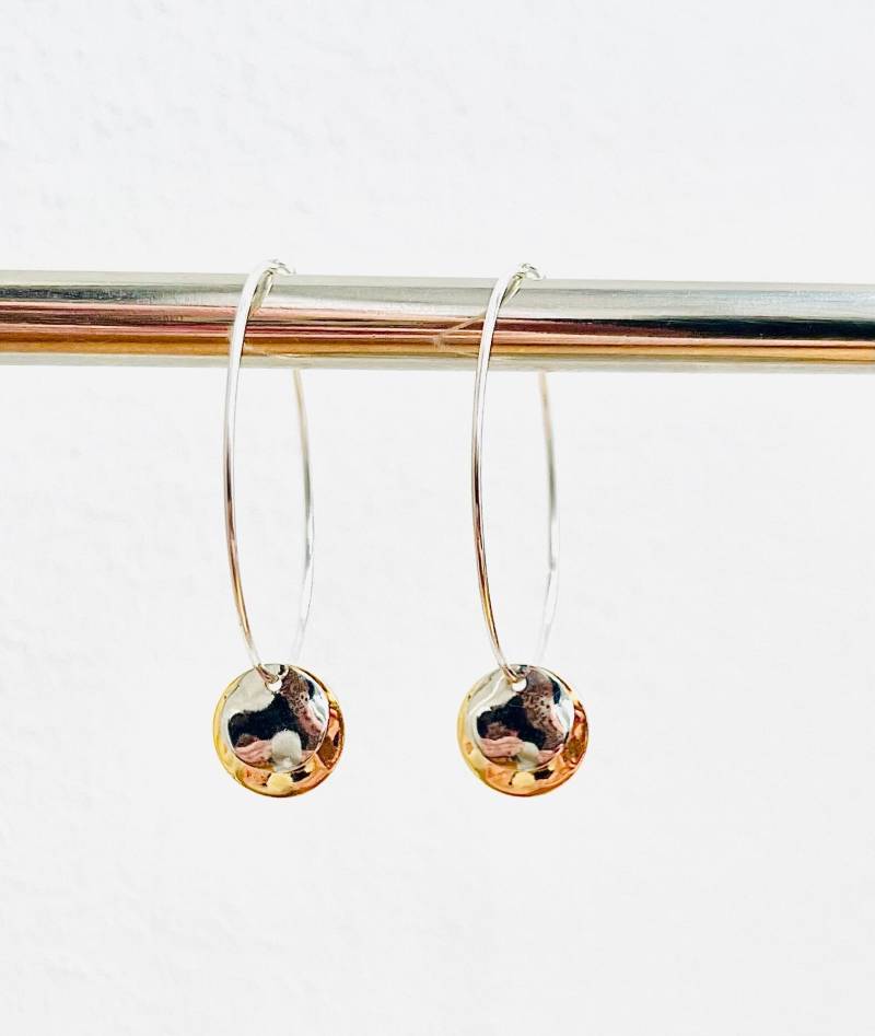 Thea Sterling Silber 20mm/30mm Creolen Mit Gehämmerten Silber - & Goldscheiben Thea Sterling Silber 20mm/30mm Creolen Mit Gehämmerten Silber - & Goldscheiben von AdipoliDesignsCo