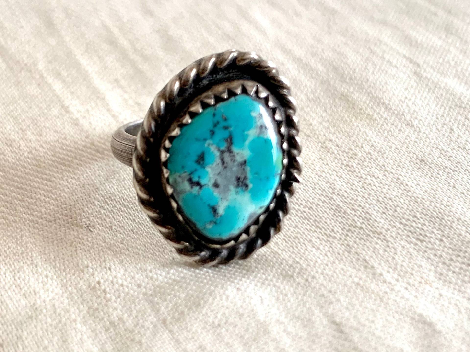 Chunky Türkis Ring Größe 1 Vintage Südwestern Western Baby Schmuck Chunky Türkis Ring Größe 1 Vintage Südwestern Western Baby Schmuck von AdobeHouseVintage