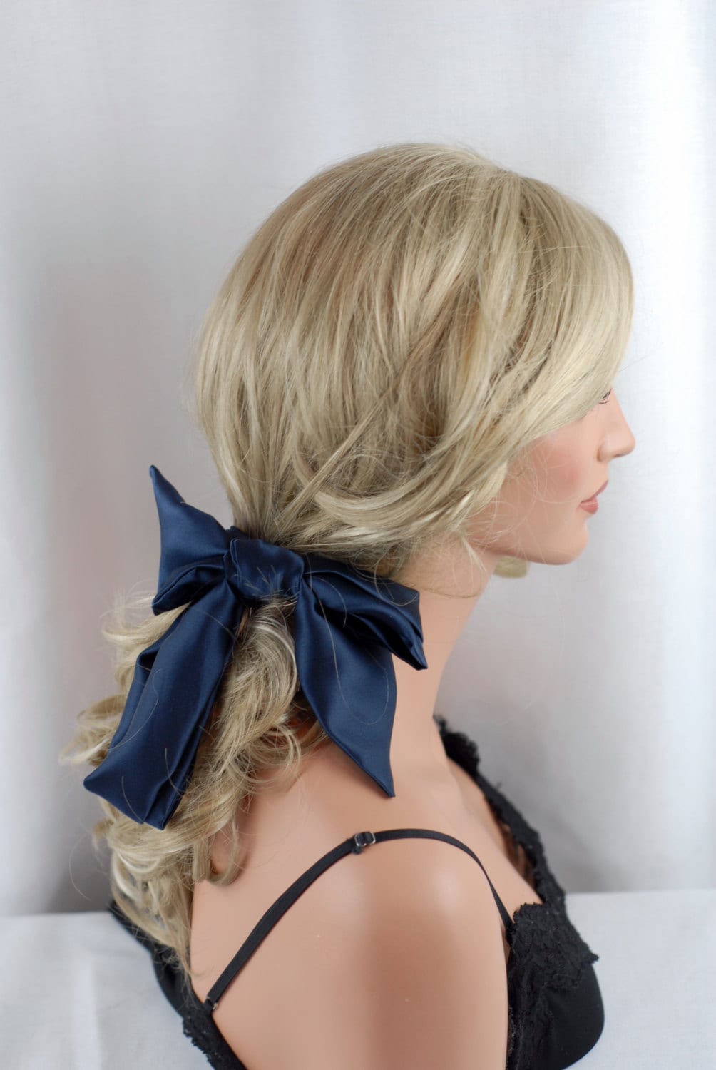 100% Reine Seide, Marineblaues Stirnband, Größe 44 "x 2, 75", Maulbeerseide Charmeuse Haargummi, Haarband, Haarwickel 100% Reine Seide, Marineblaues Stirnband, Größe 44 "x 2, 75", Maulbeerseide Charmeuse Haargummi, Haarband, Haarwickel von AdorabellaBaby