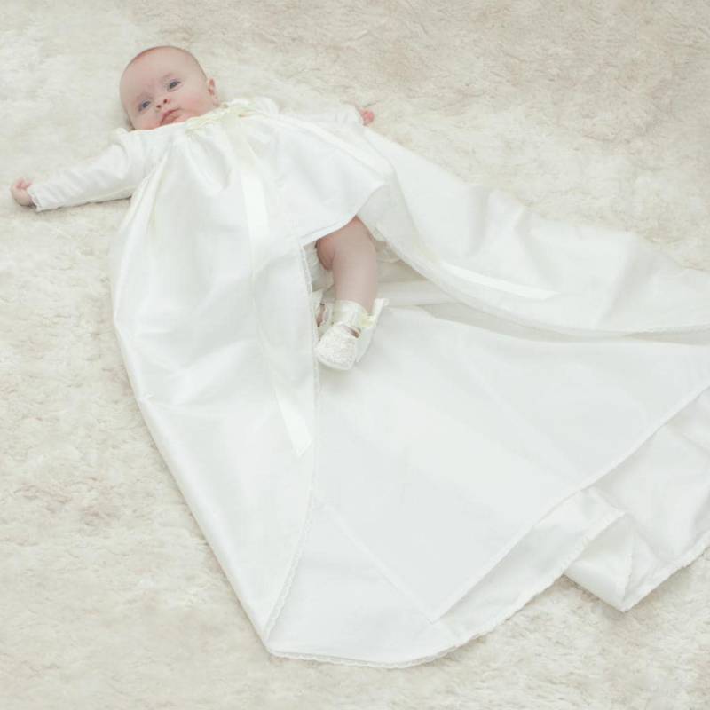 Mädchen Taufmantel, Spitzenbesatz Von Adore Baby - Langarm Taufkleid Winter Taufmantel Segenskleid von AdoreBabyChristening