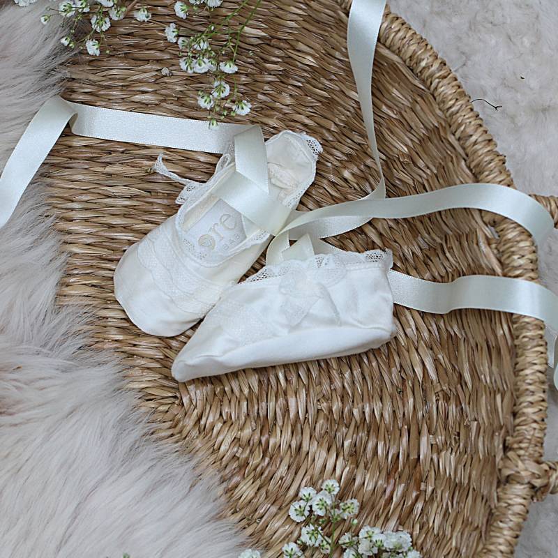 Spitze Taufschuhe/Taufschuhe/Taufschuhe/Babyschuhe/Mädchen Taufschuhe/Mädchen Babyschuhe/Clara Taufschuhe von AdoreBabyChristening