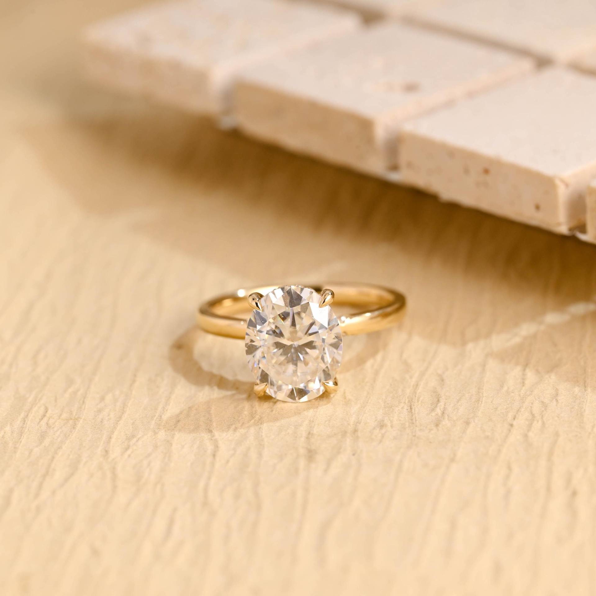 Igi Verifizierter Ovaler Diamant-Verlobungsring Aus Massivem Gold, D/Vs1 Diamant-Brautring Mit Verstecktem Heiligenschein, Geburtstags Igi Verifizierter Ovaler Diamant-Verlobungsring Aus Massivem Gold, D/Vs1 Diamant-Brautring Mit Verstecktem Heiligenschein, Geburtstags von Adorejeweller