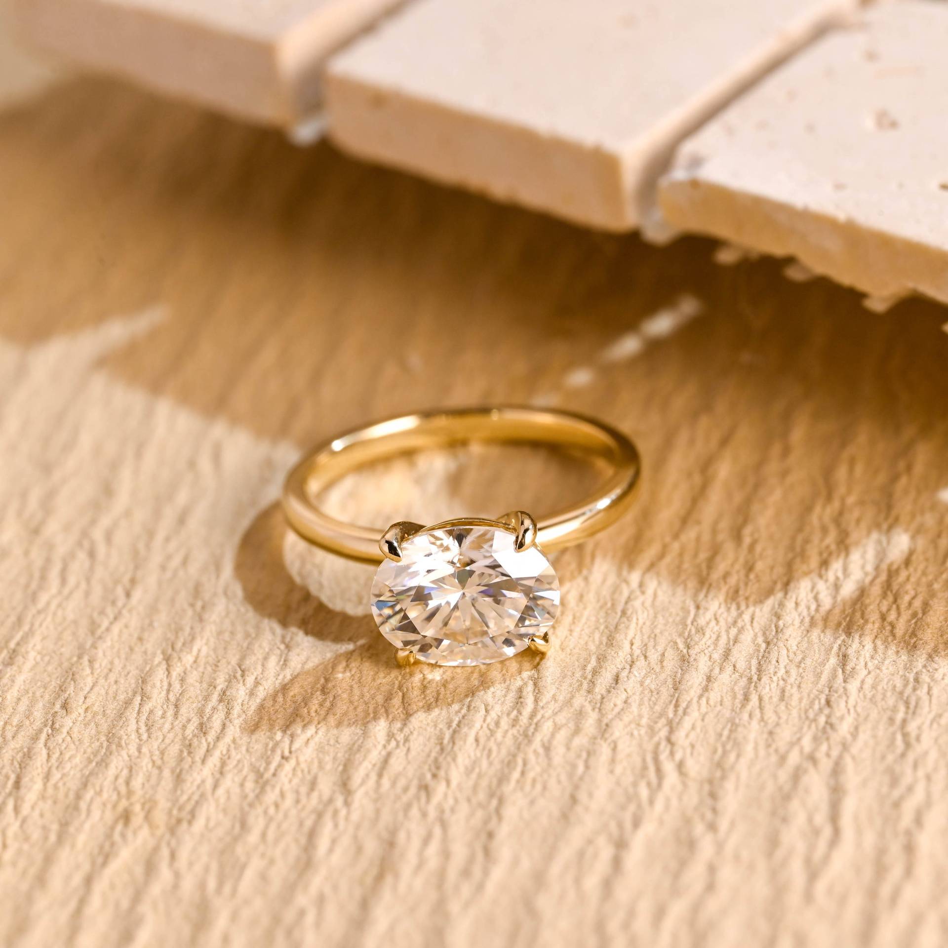 Igi Verifizierter Ovaler Diamant-Verlobungsring Aus Massivem Gold, D/Vs1 Diamant-Ehering, Geburtstagsgeschenk Für Frau, Sie Igi Verifizierter Ovaler Diamant-Verlobungsring Aus Massivem Gold, D/Vs1 Diamant-Ehering, Geburtstagsgeschenk Für Frau, Sie von Adorejeweller