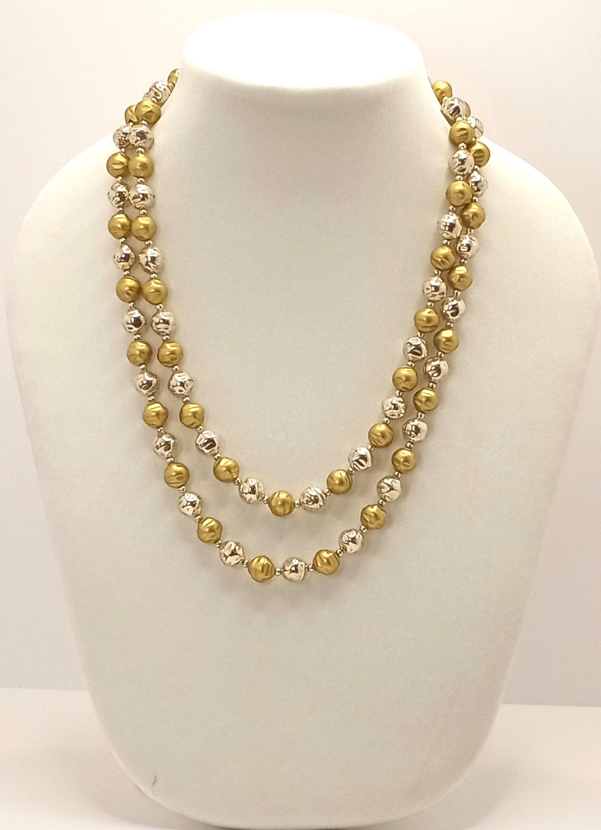 Vintage Made in Japan Gold Ton Coated Lucite Perlen Multi Strang Halskette von AdornMeantForYou