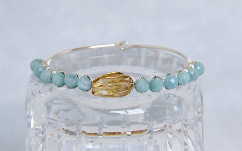 Citrin Calcit Armreif Manschette Armband, Sterling Silber Wire Wrap Gewebt, Handgemachte Edelstein Perle Schmuck, Handwerker Stapelbar November von AdornmentsAndFrills