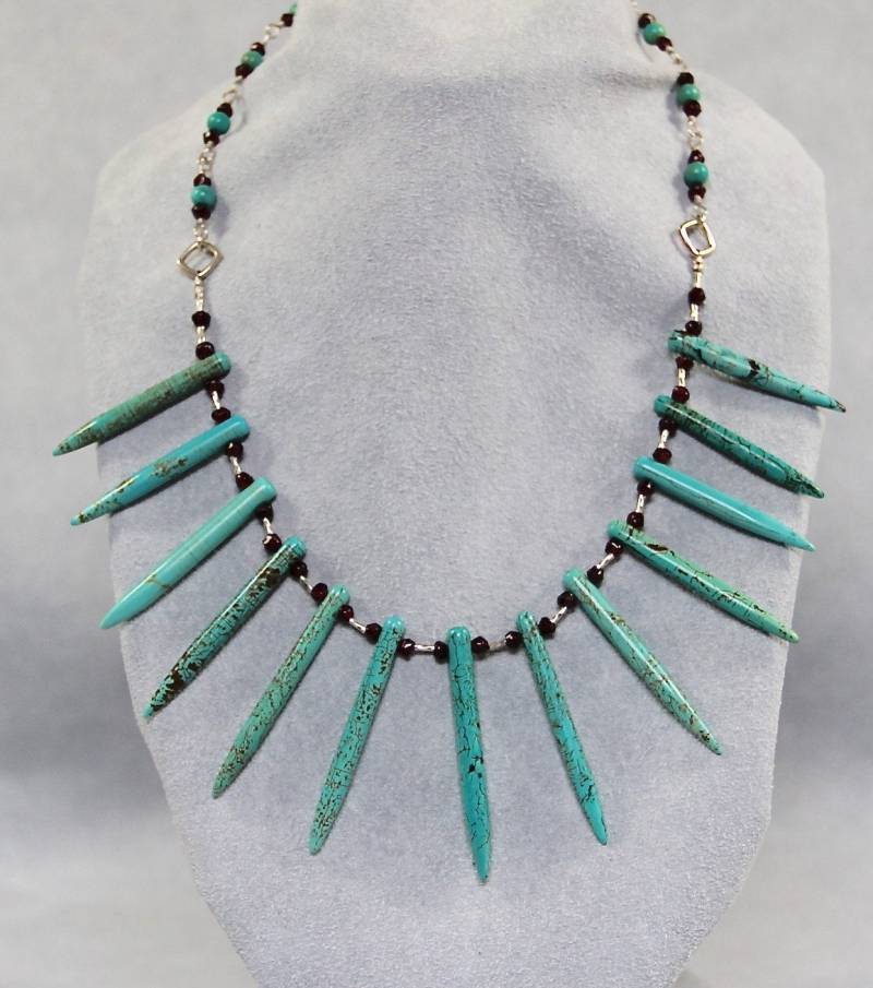 Handgemachte Türkis Speere Und Granat Bib Halskette, Südwesten Boho Silber Draht Gewickelt, Einzigartige Edelstein Perlen Schmuck von AdornmentsAndFrills