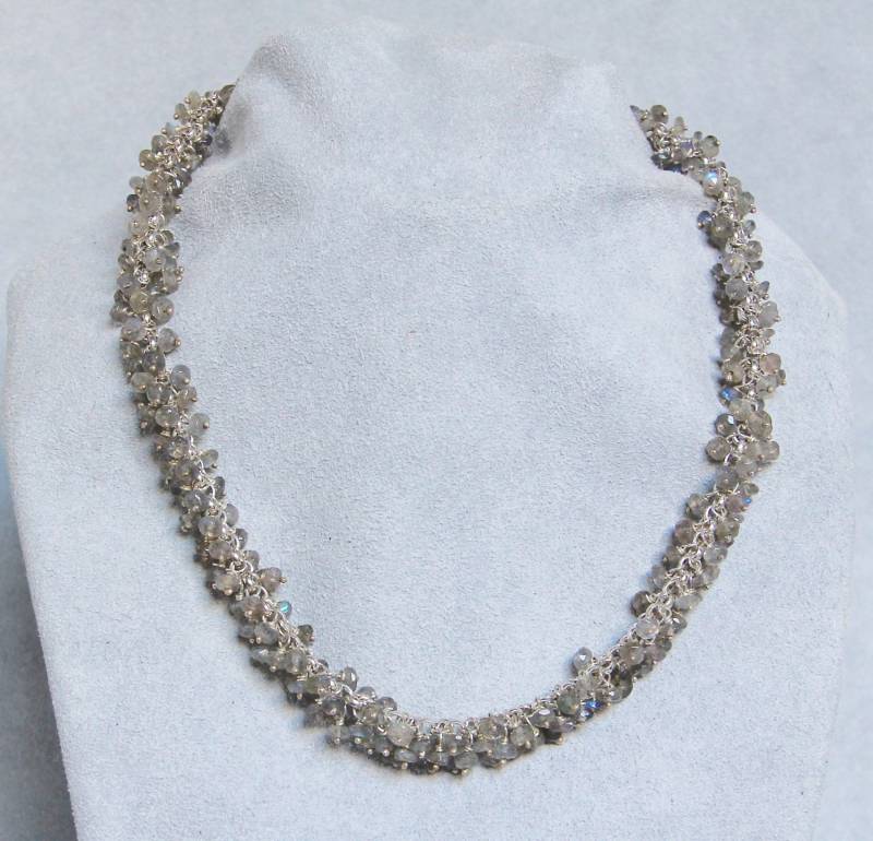 Labradorit Perlen Cluster Halskette, Sterling Splitter Draht Gewickelt, Handgemachter Schmuck, Blau Grau Einzigartige Erklärung, Eine Von Einer Art von AdornmentsAndFrills
