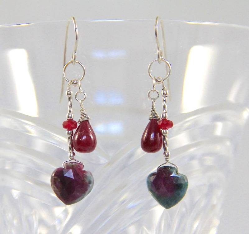 Rubin Zoisit Doppel Tropfen Ohrringe, Handgefertigte Juli Birthstone Schmuck, Boho Chic Anyolite Chakra Ohrringe - Kostenloser Versand von AdornmentsAndFrills