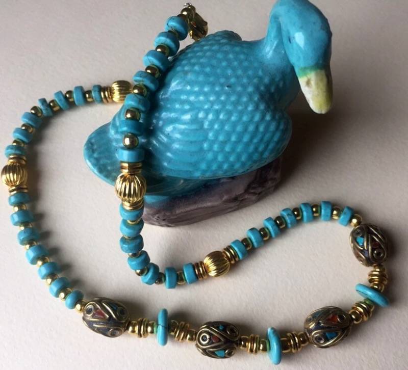 Collier Zweifarbig Elegant Und Charmant Türkis Oder Silber von AdornmentsToAdore