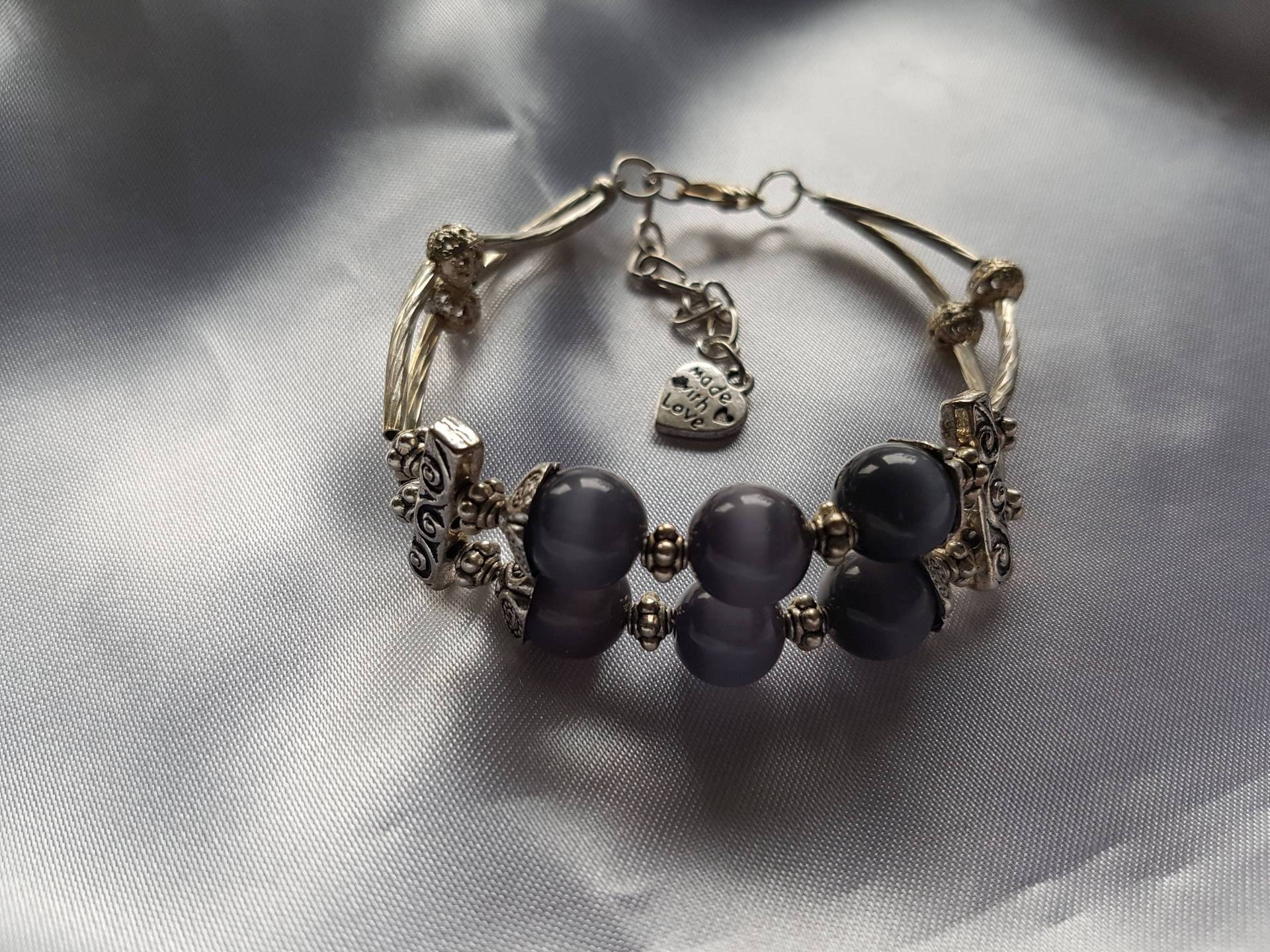2 Reihe Metall Armband Mit Cat-Eye Perlen, Handgefertigt 2 Reihe Metall Armband Mit Cat-Eye Perlen, Handgefertigt von AdrianaHobby