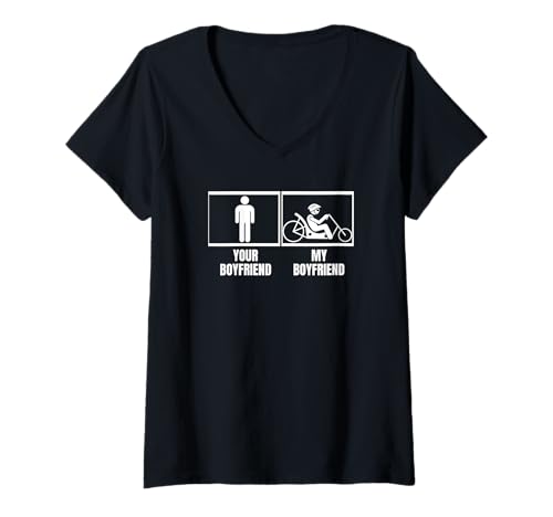 Damen Liegerad Your Boyfriend My Boyfriend Liegerad Fahrrad T-Shirt mit V-Ausschnitt von Adult Recumbent Bikes Gifts For Men And Women
