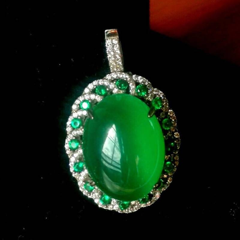 Natürliche Chrysopras Kette, Achat Oval Grün Cabochon, Hochtransluzenten Chalcedon, 18 K Weißgold Gefüllt Sterling Silberschmuck von AdvancedCollectibles
