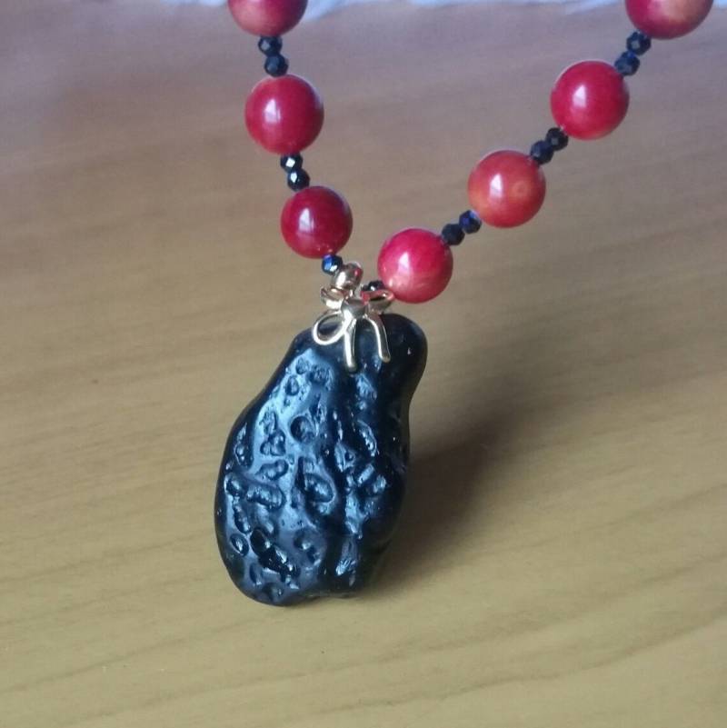 Natürliche Meteorit Tektit Halskette, Rote Koralle Halskette Schwarz Edelstein, Tektite Gefüllt Sterling Silberschmuck von AdvancedCollectibles