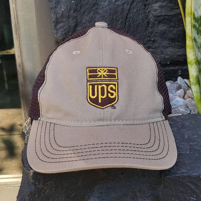 Vintage Ups Logo Trucker-Kappe, Unstrukturiert von AdvancedStitchWorks