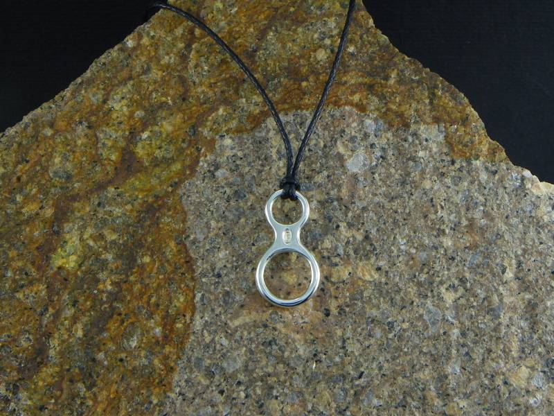 Großer Anhänger in Form Einer 8 Aus 925Er Silber - Im Climber Jewels Made Italy Großer Anhänger in Form Einer 8 Aus 925Er Silber - Im Climber Jewels Made Italy von AdventureJewel