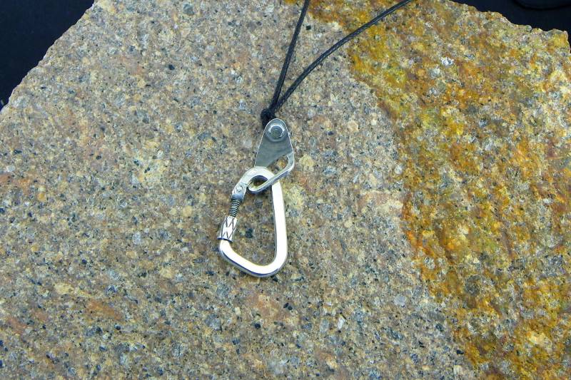 Großer Karabiner + Bolzen, 925 Silber Anhänger - Im Climber Jewels Made in Italy Großer Karabiner + Bolzen, 925 Silber Anhänger - Im Climber Jewels Made in Italy von AdventureJewel