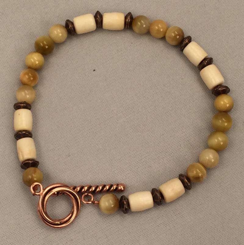 Honig Gold Tigerauge Und Knochen Armband Mit Antik Kupfer von Adyllic