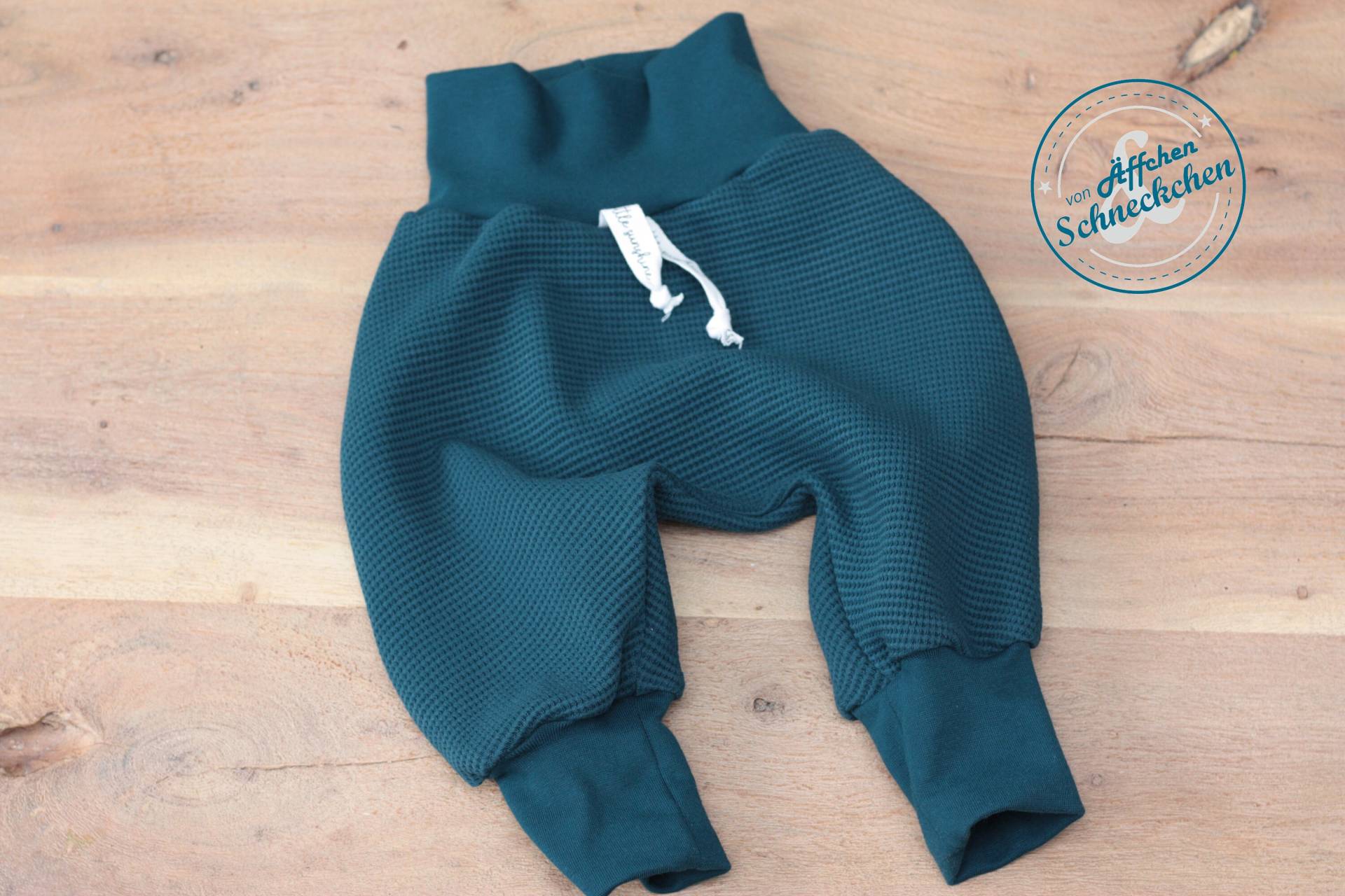 Pumphose - Mitwachshose Babyhose Hose Tragehose Gr. 44-104 Tragetuch Regenbogen Tiere Bio Pumphose - Mitwachshose Babyhose Hose Tragehose Gr. 44-104 Tragetuch Regenbogen Tiere Bio von AeffchenSchneckchen