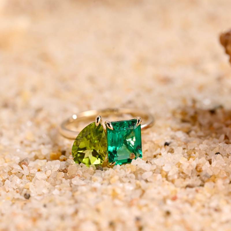 Toi Et Moi Ring, Massiver Smaragd & Birne Olivin Verlobungsring, Tow Stone Birthstone Versprechen Jubiläumsgeschenk Für Frauen von AengusDesign