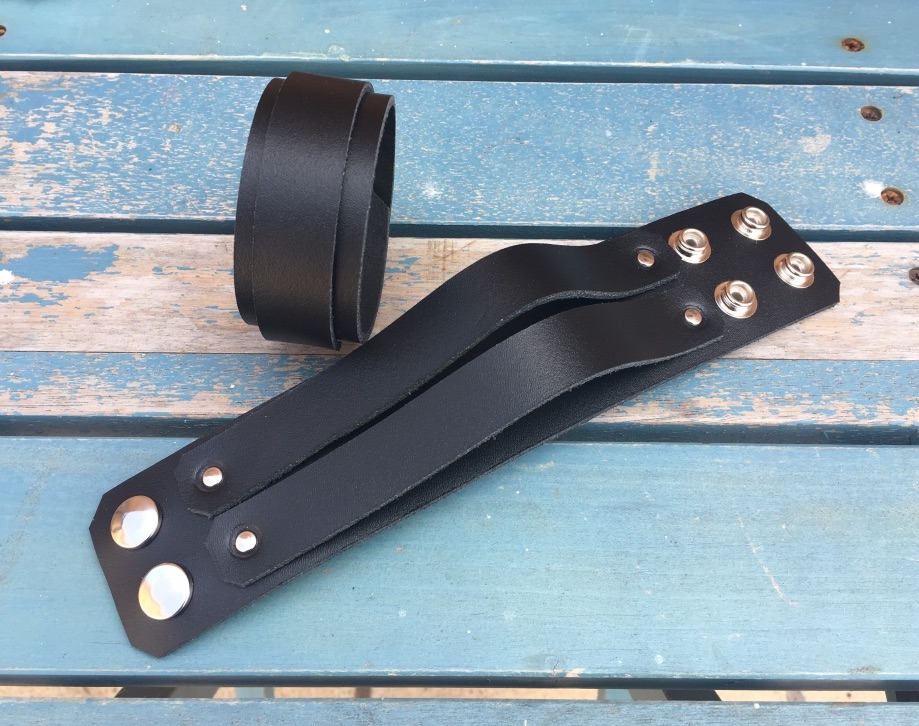 Echtlederarmband Armband Auswahl An Farben Und Breiten Handgefertigte Manschetten von AeonLeather
