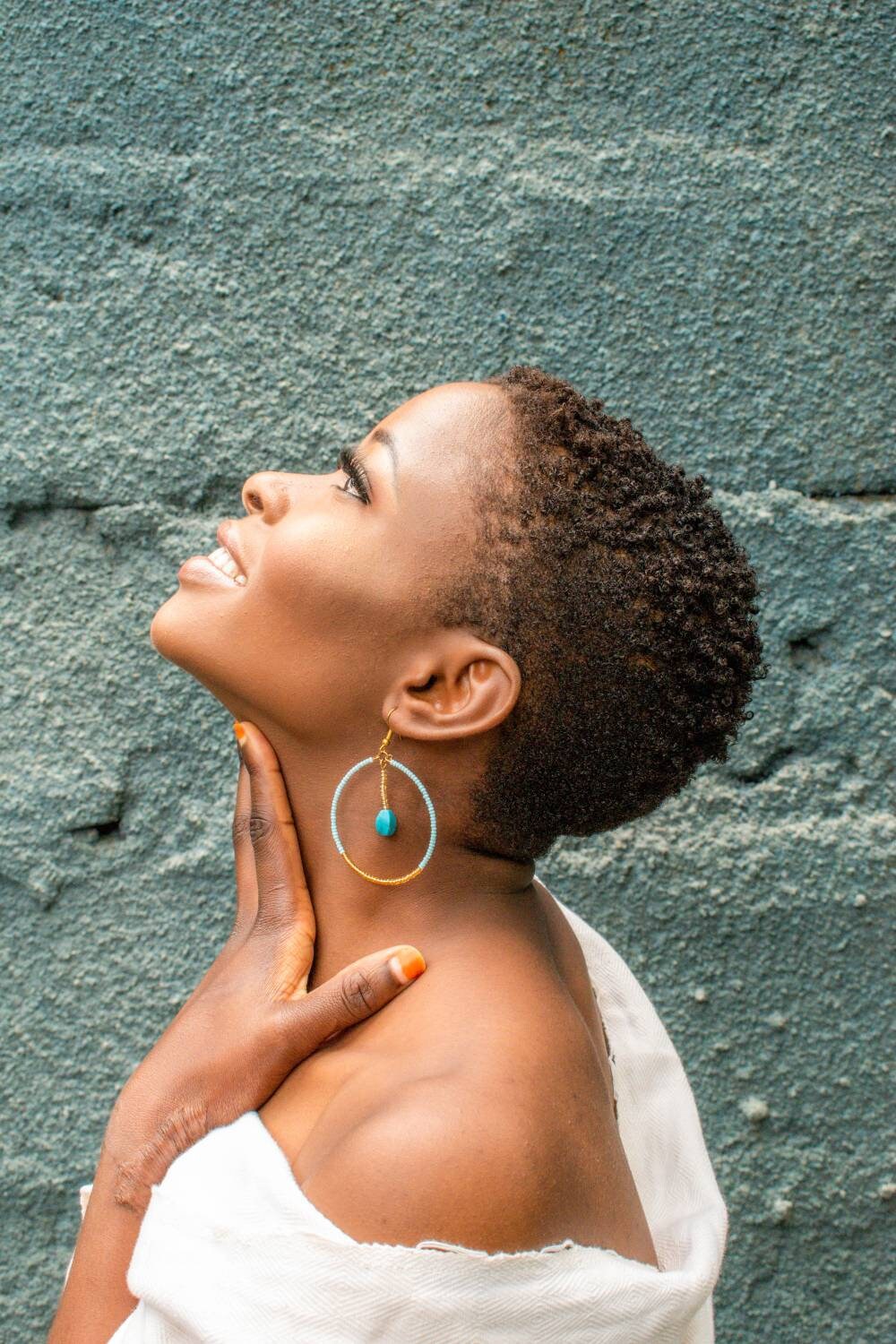 Blau Goldene Creolen Mit Schmuckstein Blau Goldene Creolen Mit Schmuckstein von AfricanIntegration