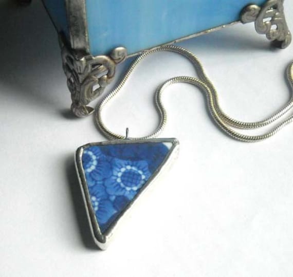 Broken China Anhänger - #7 Broken China Anhänger - #7 von AfricanSand