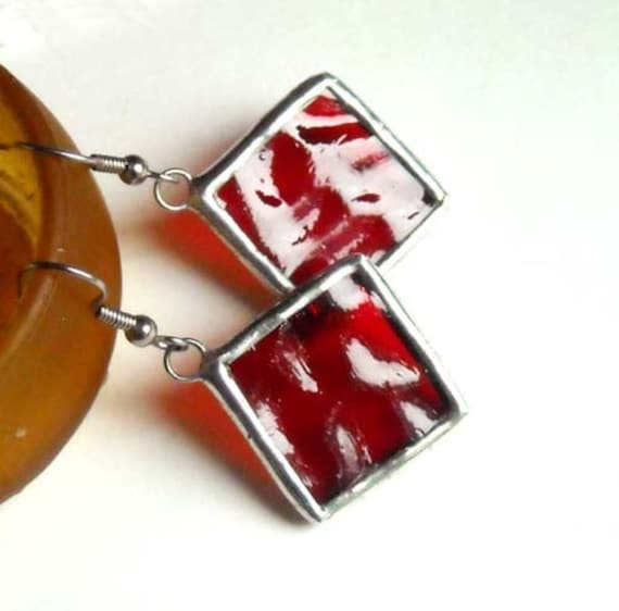 Rot Strukturierte Glas-Ohrringe Rot Strukturierte Glas-Ohrringe von AfricanSand