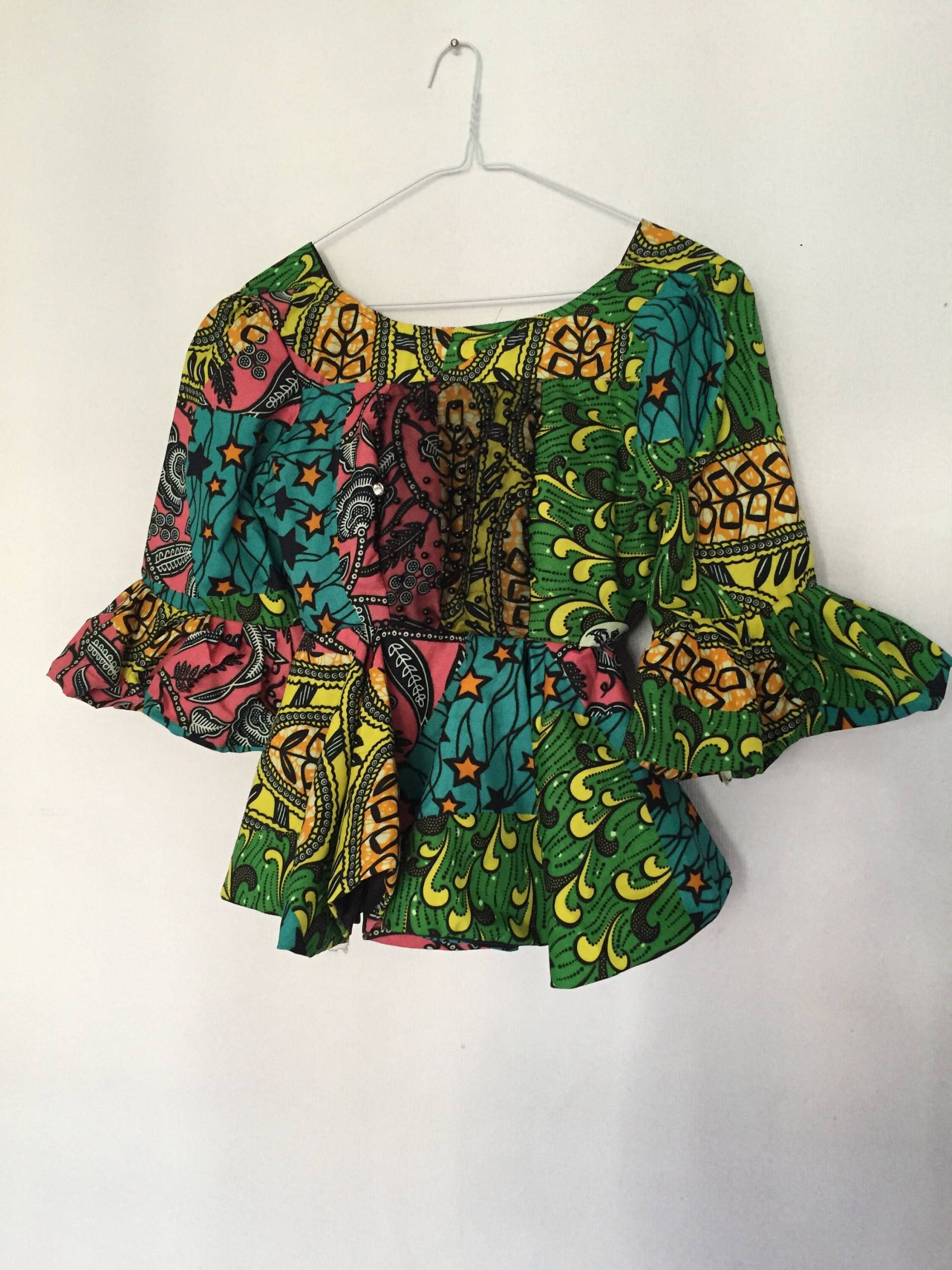Uk Größe 8-10 Ankara Bluse Und Rock Uk Größe 8-10 Ankara Bluse Und Rock von AfricanstylesByYemi