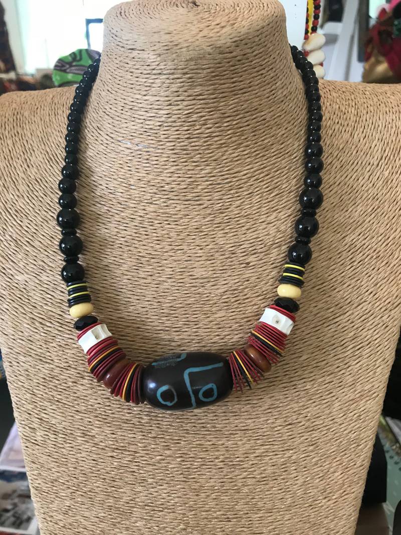 Perlenkette/Handgemachter Schmuck von AfrochiqueDesigns