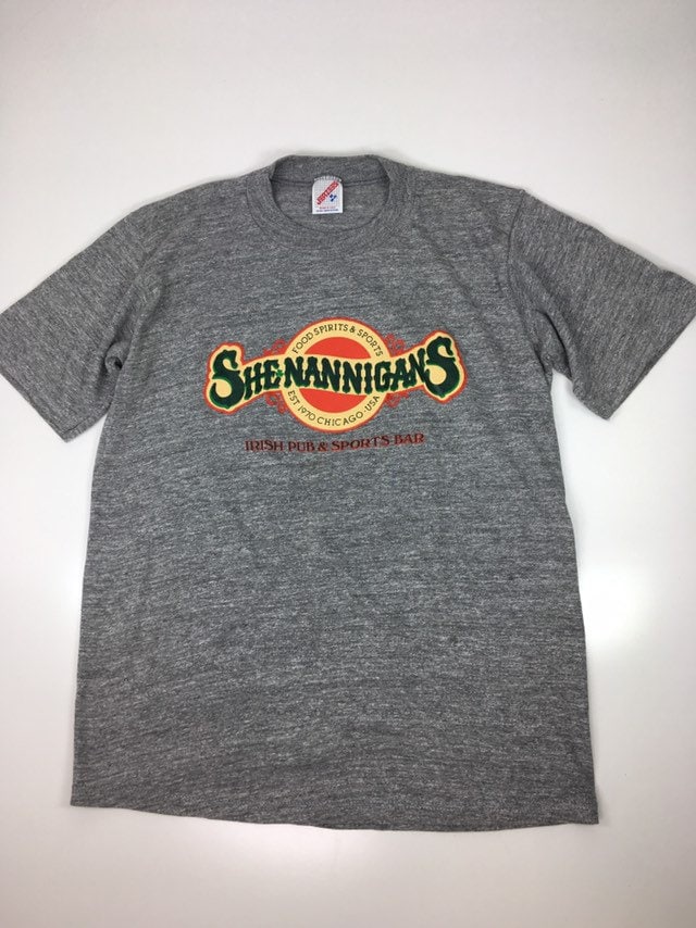 Jahrgang Jerzees Grau Shenanigans Irish Pub Grafik T-Shirt Größe M 1990 Usa Gemacht von AftonGardens
