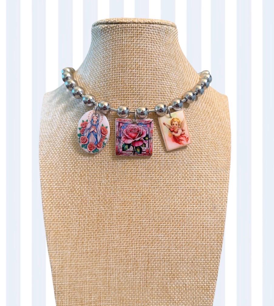 Halskette Mit Bunten Charms | Kette Rose, Mary & Angel von AgapiLab