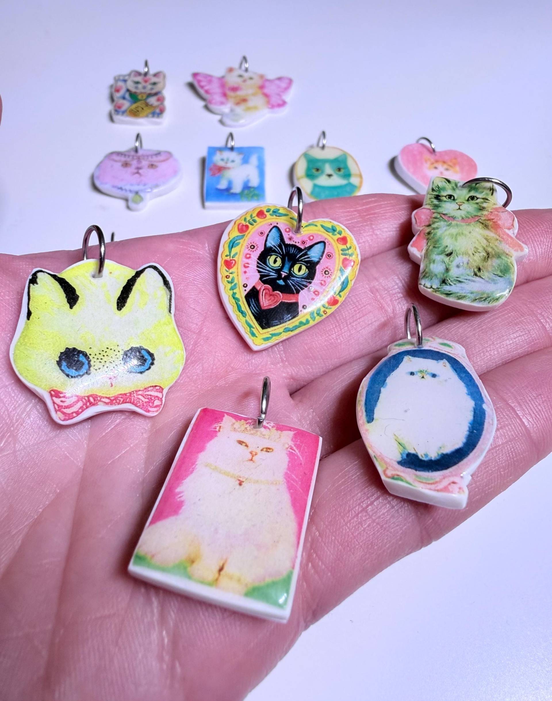 Kitty Charm | Katzenanhänger Aus Polymer Clay Handmade Cat von AgapiLab